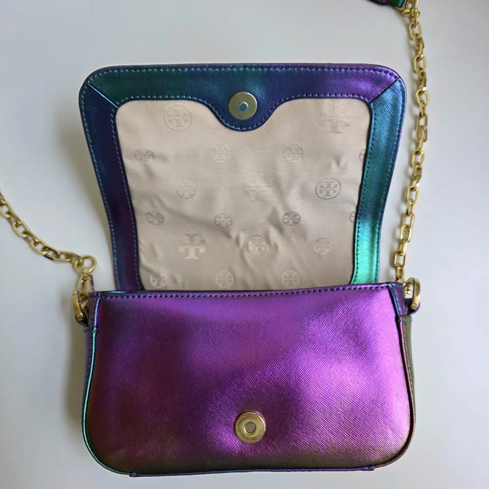 Tory Burch Hologram Iridescent Robinson Crossbody - Picture 10 of 16